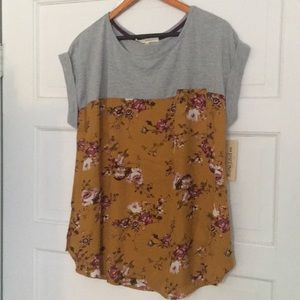 BNWT floral & gray pocket tee
